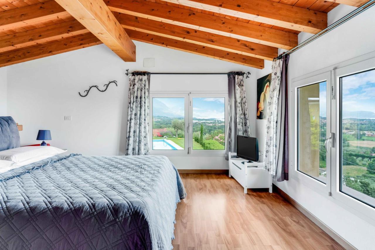Piscina Panoramica - La Casa Volante Villa Сояно дел Лаго Екстериор снимка